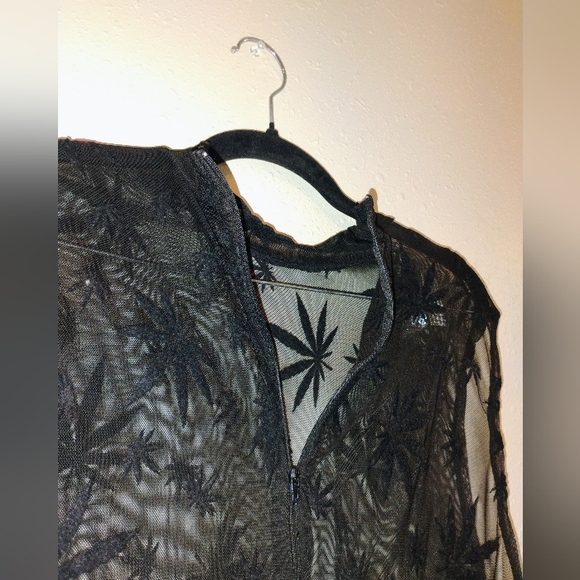 4/20 Plus Sized Mesh Bodysuit - Picture 8 of 10